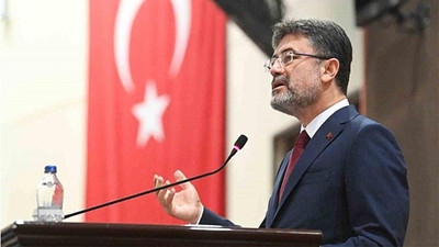 Bakan Yumaklı sokak hayvanları yasasını uygulamayan belediyeleri hedef aldı