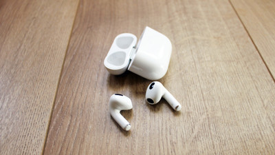 Apple'ın yeni oyuncağı AirPods 4 sızdırıldı