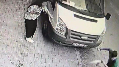 Taciz iddiası mahalleyi karıştırdı: Döner bıçaklı kavga kamerada