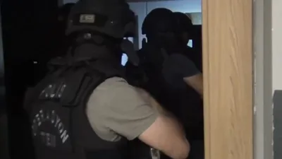 11 ilde FETÖ operasyonu: Çok sayıda gözaltı var