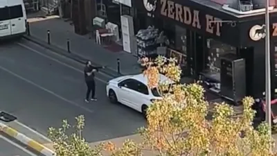 İş yerine ''tazminat'' kurşunu: Korku dolu anlar kamerada