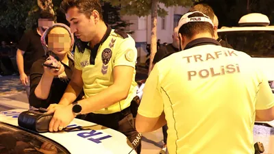 Hem suçlu, hem güçlü: Polise ahlaksız teklifte bulunup, gazetecilere saldırdılar
