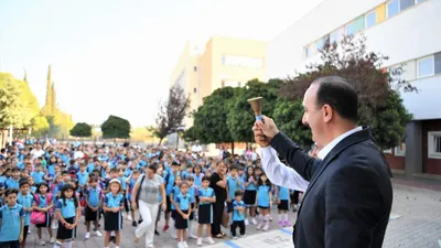 Konyaaltı'nda ilk ders zilini Başkan Kotan çaldı