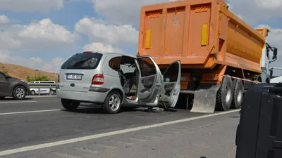 Üniversite yolunca korkunç kaza: 5 yaralı