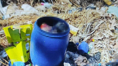 Çöpteki varilden vahşet çıktı: Çıplak erkek cesedi çıktı