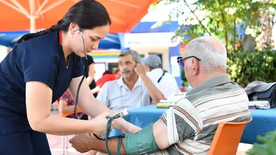 Konyaaltı'nda emeklilere sağlıklı yaşam tüyoları
