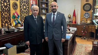 MHP'de sürpriz istifa