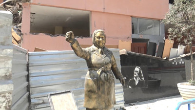 Pes... Vallahi de pes, billahi de pes: Adile Naşit'in zilini çaldılar