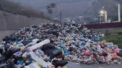 Yol kenarına çöp döken belediye cezadan kurtulamadı