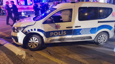 ''Dur'' ihtarına uymadılar, 4 polisi yaraladılar