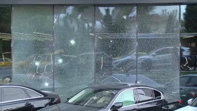 İstanbul'da oto galeri uzun namlulu silahlarla tarandı