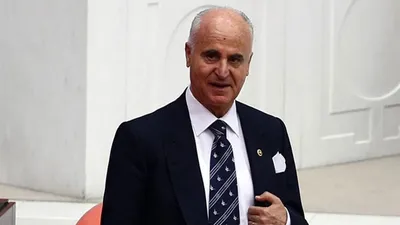 Eski bakan Sabahattin Çakmakoğlu vefat etti