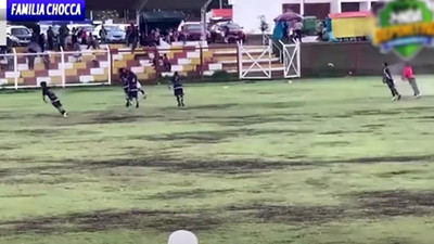 Futbol sahasında yıldırım faciası: Ölü ve yaralılar var