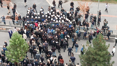 Kayyum kararı sonrası belediye karıştı: 75 gözaltı var