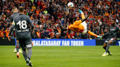 Galatasaray 3 puanı 3 golle aldı