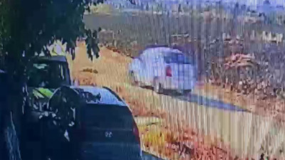 İki ayaklı hayvan, 4 ayaklı canı göz göre göre ezip geçti