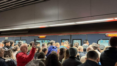 Marmaray'da yine arıza: Seferler durdu