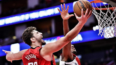 Alperen Şengün triple double ile bir kez daha tarihe geçti
