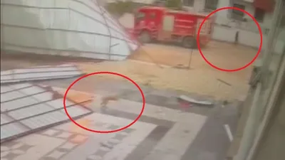 Fırtınada ölümden koşarak kaçış anı kamerada