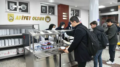 Başkentli öğrencilere özel ücretsiz sıcak yemek uygulaması başladı