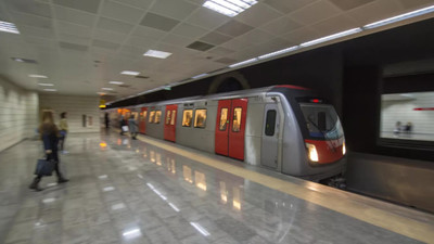 Ankara'da metro seferleri durduruldu