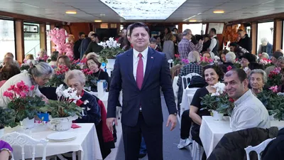 Kadıköy Huzur Vapuru, ilk seferini yaptı