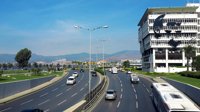 İzmir’de tüm organizasyonlar yasaklandı