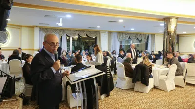 Küçükçekmece Belediye Başkanı Çebi, şehit aileleriyle yemekte buluştu