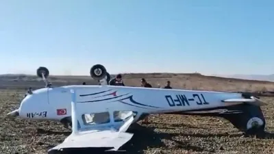 Denizli'de eğitim uçağı sert iniş yaptı