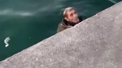 Denize düşen adam ile vatandaş arasında ilginç diyalog