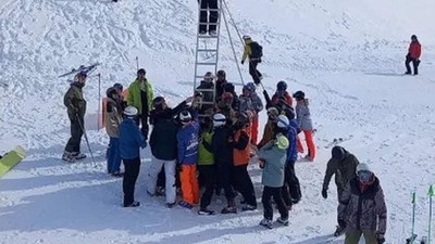 Kayak merkezinde kabus: Telesiyej kazasında onlarca yaralı var