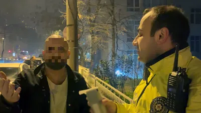 Alkolmetreyi üflemiyor ama hakaret ve tehdit etmeyi biliyor