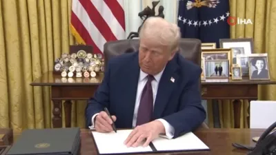 Trump, Kennedy de dahil 3 suikastın belgelerindeki gizliliğinin kaldırdı