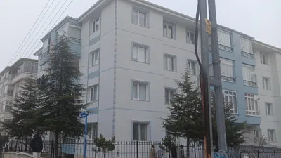 Eşini bıçaklayıp, kendi boğazını kesti