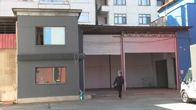 Gece yarısı dükkanı boşaltıp kaçtı: Zarar 10 milyon TL!