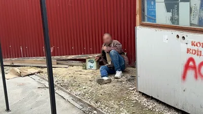 Genç kıza taciz iddiasında ortalık savaş alanına döndü: Linç girişimi kamerada!