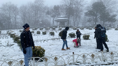 İstanbul'da 40 cm'lik kar alarmı: Hem AKOM hem Valilik saat vererek uyardı!