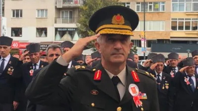 Teğmenlere sahip çıkınca görev yeri değiştirilen Korgeneral emekliliğini istedi