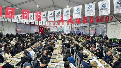Bandırma'da yüzlerce vatandaş iftar sofrasında buluştu
