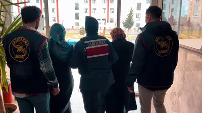 İki günlük bebeği öldürüp betona gömmüşler!