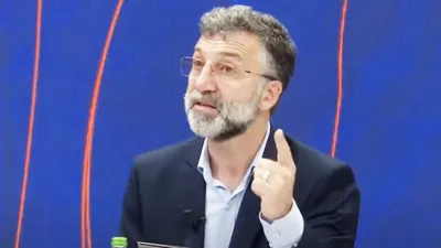 AK Parti döneminde işe alınmış... Yeni Akit yazarı Kenan Alpay belediye çalışanı çıktı!