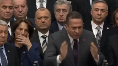 CHP'den TBMM'de tarihi protesto: Vekiller kürsüye çıktı, birleşim kapatıldı