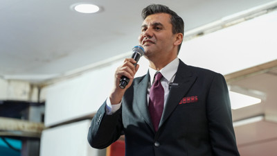 Manisa Büyükşehir Belediye Başkanı Zeyrek: "Sizlerden helallik almadan bu görevi tamamlamayacağım"