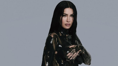 Megan Fox dördüncü çocuğunu kucağına aldı