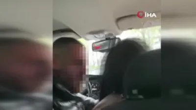 Taksi içinde kavga kamerada: Şoför, kadını tokatlayıp saçını çekti