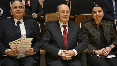 10. Cumhurbaşkanı Ahmet Necdet Sezer yıllar sonra ilk kez ortaya çıktı