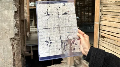İstanbul'daki müze restorasyonunda duvarın içinden 61 yıllık aşk mektubu çıktı