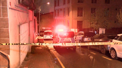 İstanbul'da bıçaklı saldırgan polis tarafından vuruldu