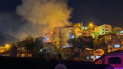 Geceyi gündüze çeviren yangında can pazarı: Acı haber geceyarısı geldi!