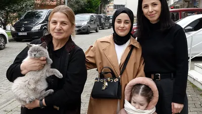 Kayıp kedisi ‘Badem’i bulanı altınla ödüllendirdi